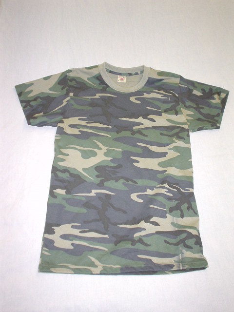 MILITARY STYLE CAMO T-SHIRT **in sale**