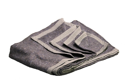 Recycled fiber blanket with polyester trim